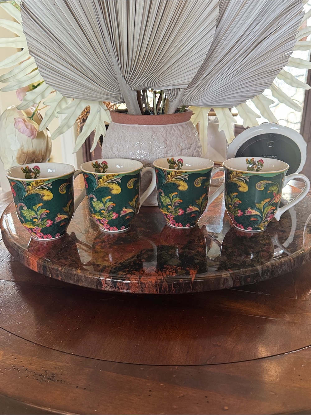 Camila (4) Fine Tableware Floral Porcelain Mugs